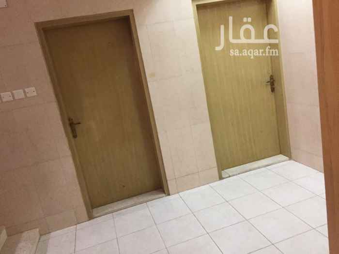 1083029 شقتين دور ثالث للإيجار مكونه من خمس غرف وثلاث دورات مياة وصاله ومطبخ .
نظيفه
في مخطط بن جارله مقابل حديقه الجديدة الي بين الراقي وبن جارله جنب المدارس
للتواصل 0503078289