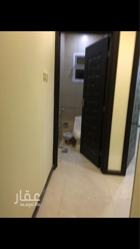1687477 شقه علويه مدخل سياره مكيفه غرفة سايق