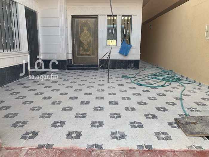 1589444 بسم الله الرحمن الرحيم
فيلا ٣٩٠ متر
درج داخلى وشقتين
جنوبية شارع ١٥ متر
حى الرمال التعمير
السعر :١.٢٠٠.٠٠٠ ريال