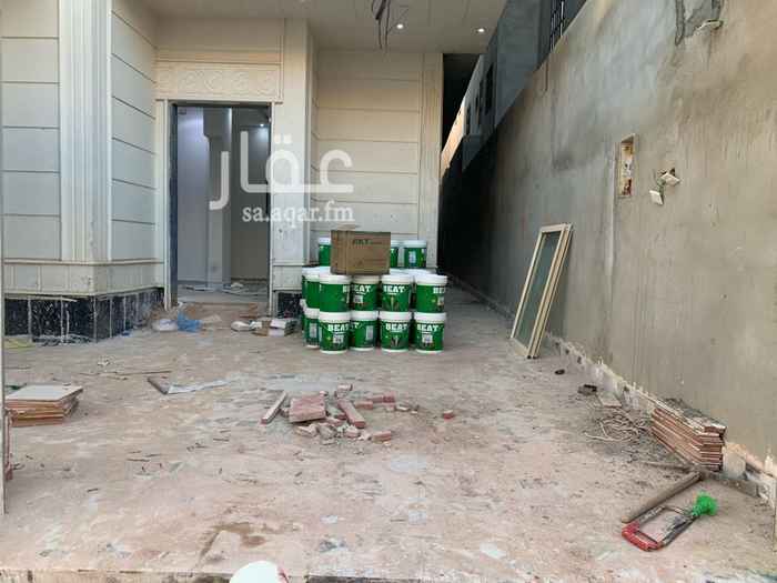 1648850 بسم الله الرحمن الرحيم
فيلا ٢٨٨ متر
درج داخلى وشقتين
جنوبية شارع ١٥ متر
حىً الرمال الواحه
السعر : ١.٠٠٠.٠٠٠ ريال
