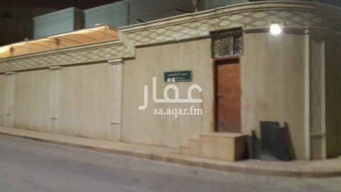 1361370 فيلا 728م شارعين 12جنوبي12شرقي مرممة نظيفة جدا قابلة للسكن 6غرف نوم مكيفات راكبة 4دورات مياه وصاله الارضي مجلس رجال وغرفة طعام ومجلس نساء وغرفة وصالة ومطبخ راكب الدرج داخلي الحوش ملحق وخيمة ملكية ودورتين مياه وجلسة خارجية مدخلين جنوبي وشرقي
البيع مع الاثاث او بدونه حسب التفاهم