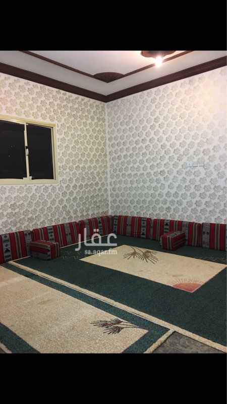 1554706 شاليه سما للايجار اليومي
القسم الخارجي
ملحق رجال مع دورة مياه
مسطحات خضراء مع جلستين والعاب اطفال
مسبح
القسم الداخلي
صالة مع مطبخ وغرفتين جلوس ودورة مياه
