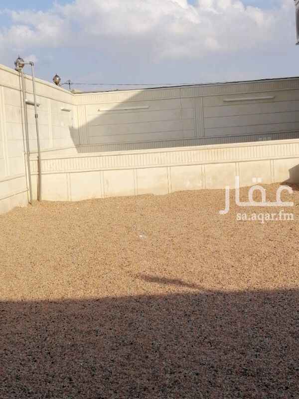 1240201 استراحة جديدة على شا رعين مكونة من مجلس رجال ٨ في ٥
ودكة وحوش كبير
وقسم عوايل مكون من مجلس ٦ في ٤
وغرفة نوم خاصة بحمام
وغرفة اطفال ودكة وحوش كبير بالاضافة لمطبخ ٥ في ٥
بالاضافة لمستودع
تشطيب طيب ولم يتم تأجيرها لاحد
يوجد مكيفات سبلت وشاشات سمارت
الاثاث كامل غرف نوم ودواليب ودولاب مطبخ اثاث متكامل
يوجد فرش وجلسات شعبية للدكات
بناء شخصي وكل المواد من الافضل في السوق وبإشراف شخصي والفواتير موجودة