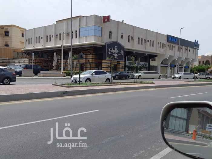 1560117 مركز تجاري للبيع على شارع الروضه العام ثلاثه شوارع
٨ معارض دورين و ٥ شقق مكاتب او عيادات
المساحه 1260 م
الدخل المحلات مليون و 480 ألف
من دون الشقق ٥ مكاتب
يوصل الدخل 1800000 الف