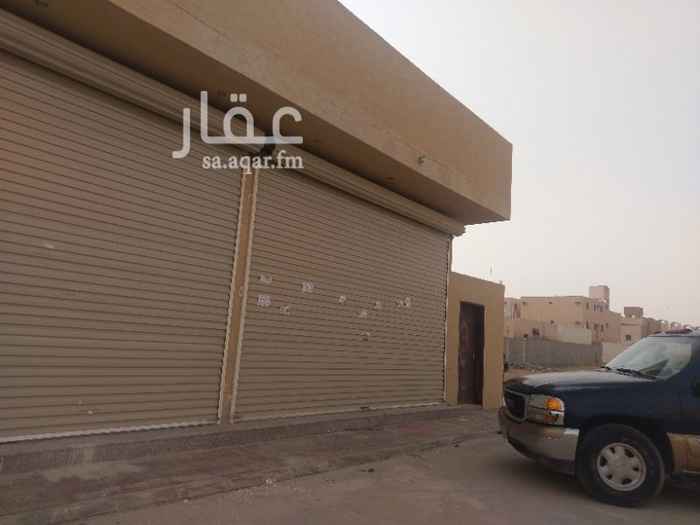1400941 ثلاث محلات مع شقه مفتوحة على المحلات وحوش خارجي جديده