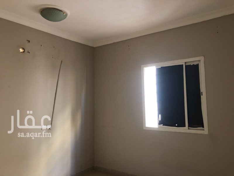 1713509 خمس غرف
ثلاث حمامات
صالة
مطبخ راكب
27 ألف ريال دفعتين
للتواصل أبو مشاري : 0503227791 .