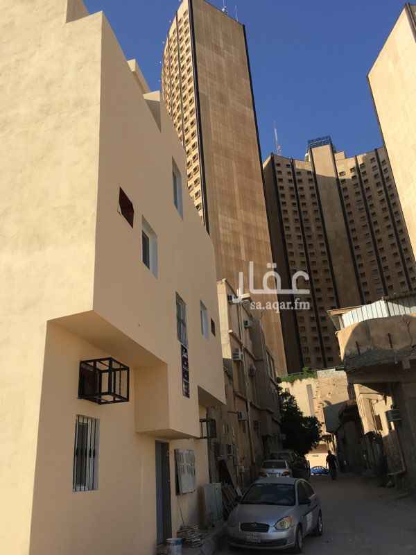1287436 للإيجار شقق عباره عن 2 غرف ، 1حمام ، مطبخ
وكذالك يوجد غرف سويت مستقله مع حمام ايجاره 5000 في السنه
الموقع مميز قريب من البطحاء خلف فندق ابراج الخالديه
يوجد مواقف للسيارات