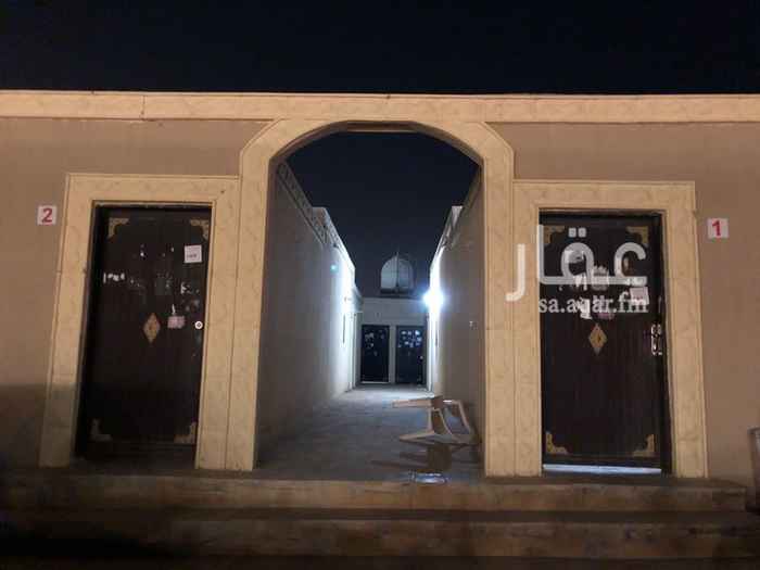 1544120 استراحة مقسمة الي ٦ وحدات وكل وحده عبارة عن غرفة واحده وحمام واحد ومطبخ وحوش ومدخل خاص