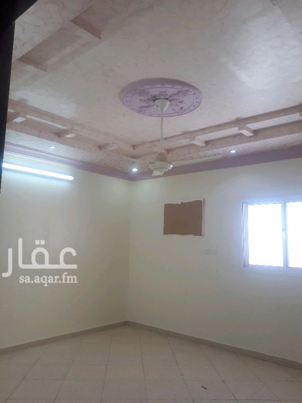 1507524 شقة في أبو مرخة (ت١٠) دور ثاني مدخلين تتكون من ٤ غرف وصالة و ٣ دورات مياه ومطبخ نظيفة وبويا جديدة