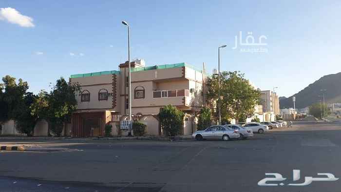 1590861 عماره تجاريه للاستثمار فقط
حي الفيصلية بجوار شرطة الفيصلية
بجوار الجوازات
كلية البنات
الجامعه الاسلاميه
شرطة الفيصلية
شارعين30 شمالي30 غربي شقق كل شقه 5 غرف حمامين بالامكان فتح محلات تجاريه ومكاتب في الدور الثاني بالامكان تحويلها مطعم كامل العماره بالامكان تحويلها روضة اطفال .......الخ واحده من الشقق مؤجره عزاب مقيمين 40 الف في السنه عدادات كهرباء مساحة البناء تقريبا 380 متر المساحه الكليه 600 العمر فوق 30 سنه السعي لمن ياتي بمستثمر 10%