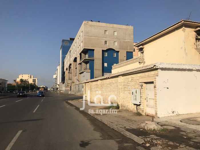 1378990 فيلا قديمة علي شارع سعود الفيصل مساحة ٥٥٠م علي شارعين سعود الفيصل وشارع غربي
للاستثمار طويل الاجل
المطلوب ٤٥٠٠٠٠