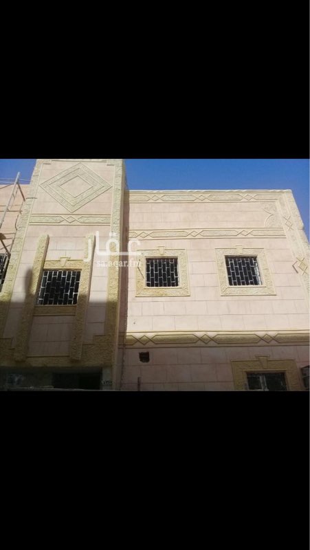 1478718 للايجار سكن عمال وموظفين ٦٠٠٠ الف شهرياً مجهز بالكامل تشطيب لوكس يقع المبنى على ثلاث واجهات احدها شارع تجاري طريق الفلاح بجوار هايبر بنده يحتوي على 13 غرفة و 9 دورات مياه يتوفر ماء من العين والصرف الصحي حكومي كما يوجد مطبخ مركزي راكب وتكييف مركزي وكاميرات مراقبة واجهزة إنذار وإطفاء للحرائق
للتواصل 0503352384
