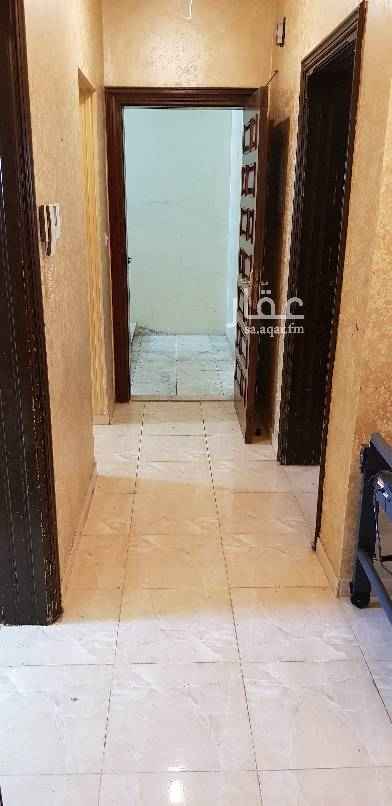 1505562 شقة صغيرة ٤ غرف حمامين ومطبخ بحي السلامة
غرفتين ٥×٥
وغرفتين ٤×٤
موقف سيارة خاص
