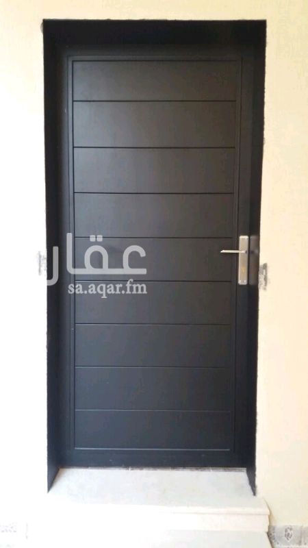 1302129 غرف عزاب جديدة للايجار حي ظهرة لبن الكلوة
غرفة وحمام وبوفيه ١٢٠٠ ريال شامل الكهرباء
غرفة وصالة وحمام وبوفيه ١٦٠٠ ريال شامل الكهرباء
غرفة وحمام وغرفة صغيرة وسطح خاص بسعر ١٨٠٠ ريال
لتواصل جوال ٠٥٠٣٤٠٧٩٧٣