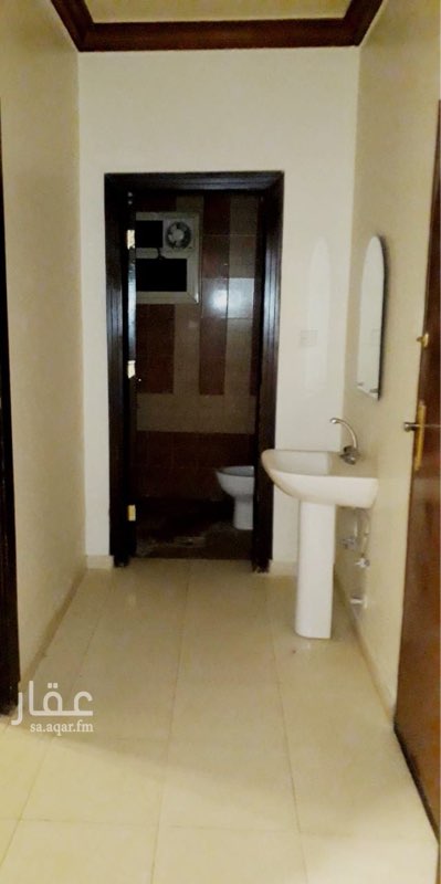 1755537 شقة الإيجار في شارع ابي جعفر المنصور حي اليرموك الغربي الرياض
عوائل فيلا سكنية خاصة مكونة
غرفة نوم رئيسية مع حمام خاص مستقل بالاضافة الوجود مطبخ مركب ودورة مياه للرجال : مجلس رجال +غرفة نوم اطفال + صالة +
+يوجد سطح خاص بالمستأجر
في الدور الثالث مداخل الشقة2 الكهرباء مشترك مع الدور العلوي