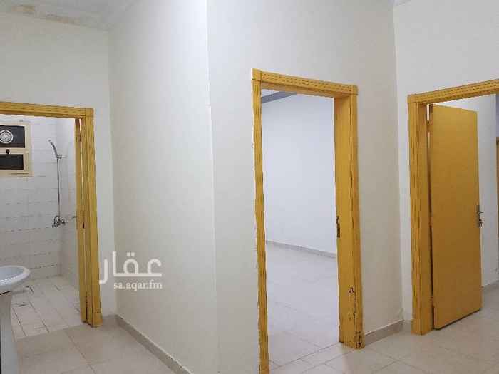 1691828 شقة شبة جديدة في الدور الأول
تتكون من ٣غرف وصالة ومطبخ ودورتين مياه
يوجد مصعد في العمارة
شقة رقم ٤
توجد مدارس ابتدائية ابناء وبنات قريبة من الموقع
السعر قابل للتفاوض
جوال 0503400070