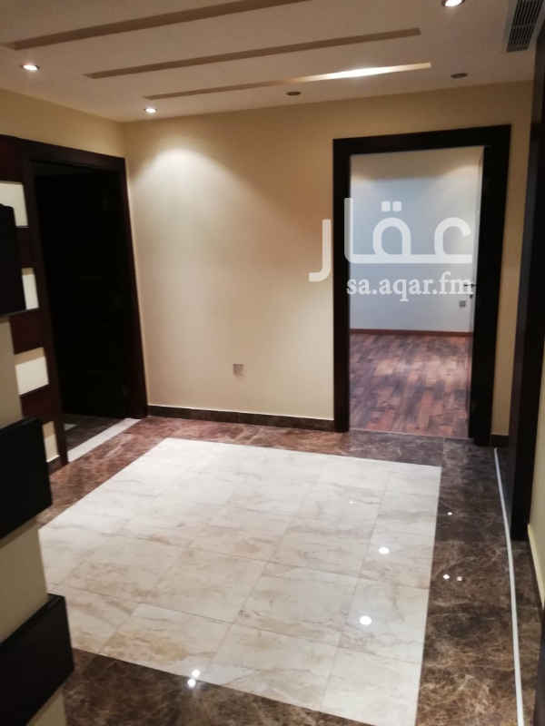 1545707 للتقبل مكتب تشطيب سوبر لوكس و مؤثث بالكامل