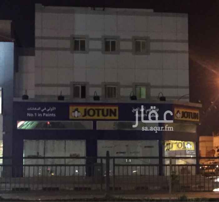 1252128 للايجار بالكامل (بدون المعرض) عمارة تقع على طريق الامير نايف بالدمام
تحتوي على ٤ شقق و ملحق بالسطح
شقتين كبيرة مكونة من ٣ غرف و حمامين
شقتين صغيرة مكونة من غرفتين و حمام
ملحق مكون من غرفتين و مطبخ و حمام
مجددة بالكامل