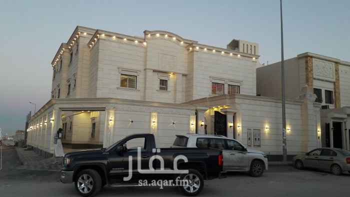 1274529 فيلا درج داخلي وشقتين زاويه على شارعين عشرين شمالي عشرين غربي بناء شخصي ضمانات شامله تتكون من مشب خارجي ومجلس رجال ومقلط طعام ومجلس نساء وغرفة كبار السن وصاله ومطبخ فوق اربع نوم +عرفتين في السطح مواساس موقع المصعد الموقع راقي في حي المونسيه مربع فنجال للتواصل 0503557781ابوعلي