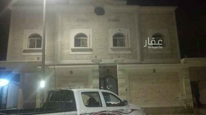 1640081 دور للايجار في ضاحيه الملك فهد الحي الثاني الثالث
يتكون دور تحت من مجلس رجال وغرفه طعام وصاله كبيرة ومجلس نساء وثلاث غرف نوم + حوش وكراج مطبخ راكب ( قيمه ايجار33 دفعات / شهري)
شقه فوق تتكون من غرقتين نوم وصاله ومطبخ ومجلس رجال وغرف طعام شقه بحر وحلوه شديد