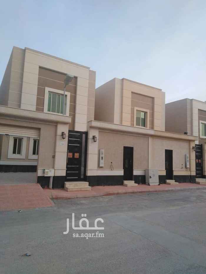1680345 اربع فيلل دبلكس حي النرجس قمره9شارع 15شمالي الفيلاتتكون من تحت استقبال بلكامل مجلس ومقلط ومدخل سياره وملحق خارجي وغرفه سائق،،،،،،،
فوق اربع غرف نوم كل غرفه بحمام السطح غرفه شغاله مع الغسيل،،،،،،
المساحه 278م
عليه مليون 200حد
