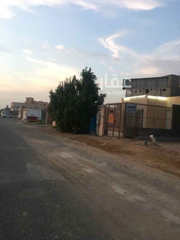 1636391 للايجار حوش به ٣غرف بمنافعها