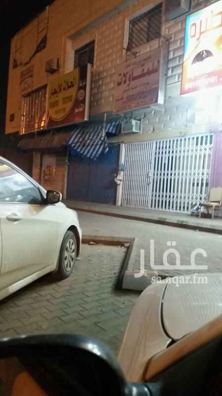 1297990 محل لليجار في عمارت التويجري علا شارع شبه الجزيره مسوق 0503602406
