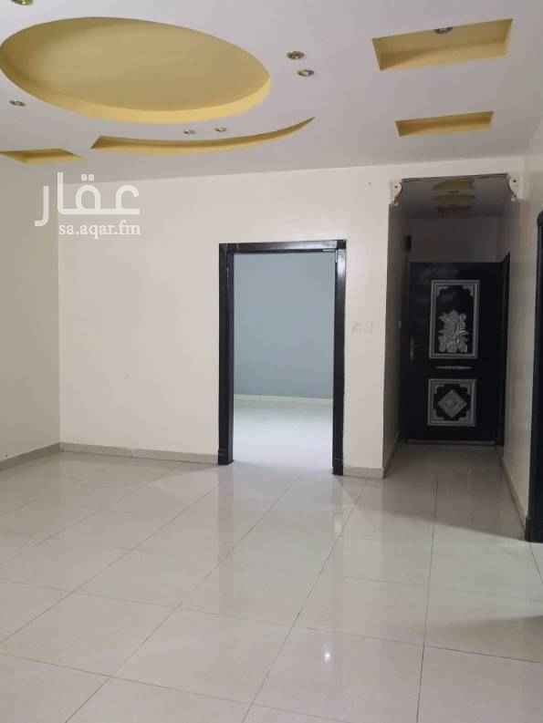 1643850 شقة مكونة من اربع غرف وصالة، ودورتين مياه، نظيفة وبمكان هاديء، وبمدخل خاص، يفضل العائلات الصغيرة.