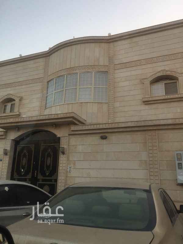 1472001 دور من خمس غرف وصالة وثلاث حمامات وصالة ومطلخ ومدخلين