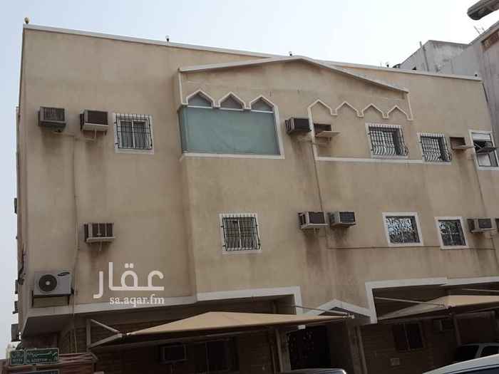 1471256 شقة فاخرة للايجار السنوي بمبلغ 19 الف ريال
العنوان : 3835 شارع وادي نجران ، حي العزيزية بجدة
* الوصف العام للشقة :
تقع بالدور الثاني ( لا يوجد مصعد )
3 غرف
2 دورات مياه
صالة
مطبخ جاهز
منطقة خدمات مستقلة ( غسيل / كوي/ تخزين )
* مميزات العقار :
العقار مجدد بالكامل
مساحة الغرف مناسبة
موقف سيارة خاص
* المميزات العامة لموقع العقار :
على بعد خطوات من مسجد
تبعد مسافة 150 متر من شارع المكرونة الحيوي ومسافة 300 متر من شارع الستين الرئيسي .
تبعد مسافة 200 متر من مدرسة حكومي بنين ابتدائي.