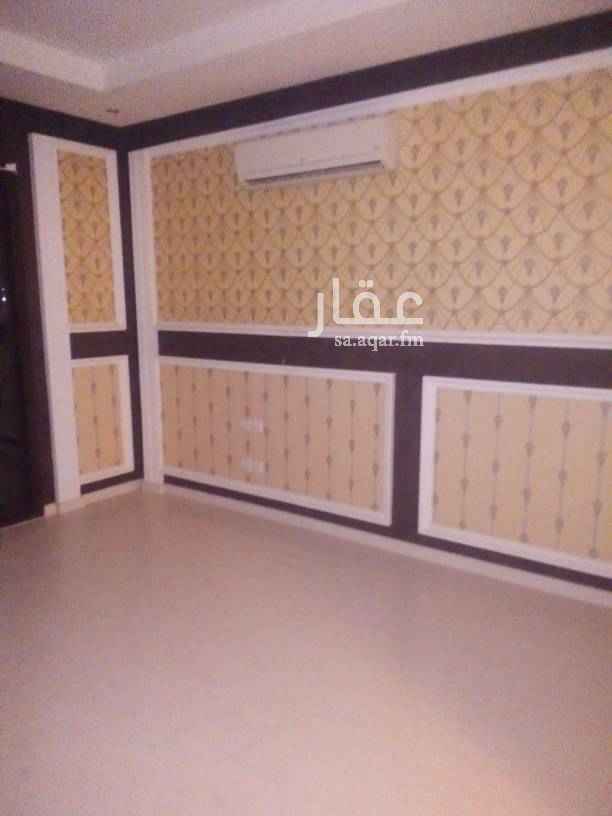 1523668 للإيجار فيلا في كمباوند الرابية السكني