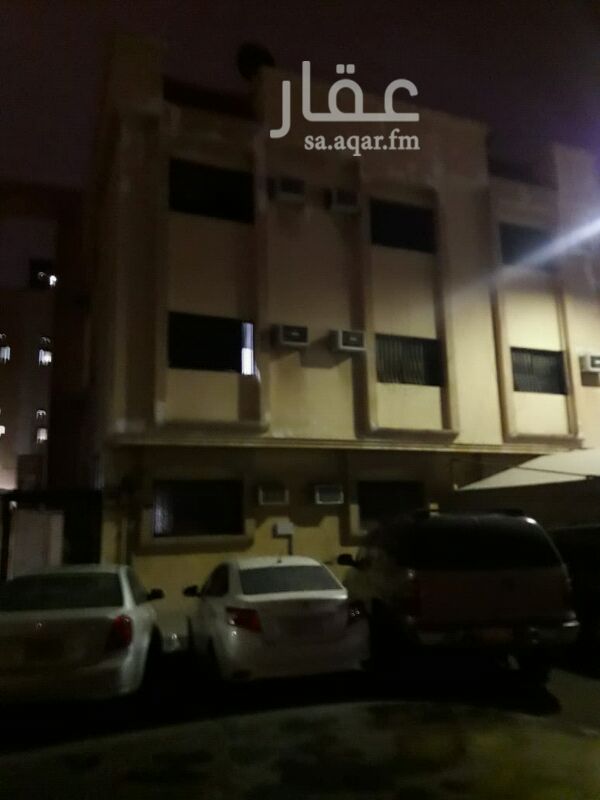1393153 للبيع عماره سكنيه باالخبر
تتكون من 9شقق
6شقق من 4غرف
و3شقق من غرفتين وصاله ومطبخ وحمامين
العمر 20سنه الدخل 130ألف ريال
مطلوب مليون ريال
للمعاينه والاستفسار الاتصال
0553084746
0503677405