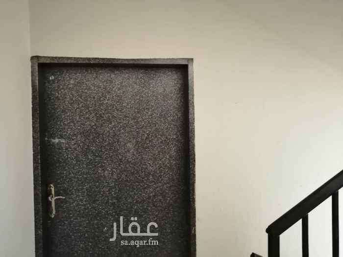 1701653 شقة للايجار تتكون من غرفتين وصاله ومجلس و٢ دورة المياه ومطبخ في حي بدر