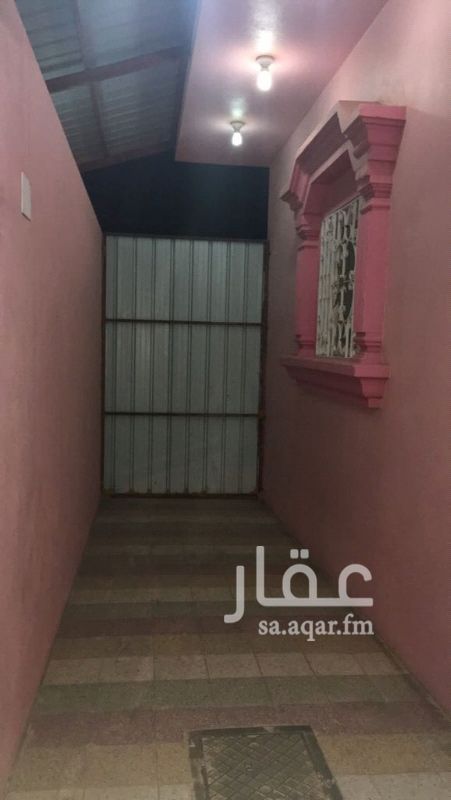 759932 شقه للايجار موئثثه مدخل مستقل المحاله /مدينه سلطان بعد مستشفى النساء والولاده .ايجار سنه دارسيه _شهري_يومي.