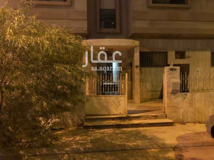 1063521 عمارة تتكون من ستة شقق وملحقين علوية للايجار بالكامل لغرض سكن عوائل قريبة من شارع الاحساء
للتواصل على الرقم 0555219605
