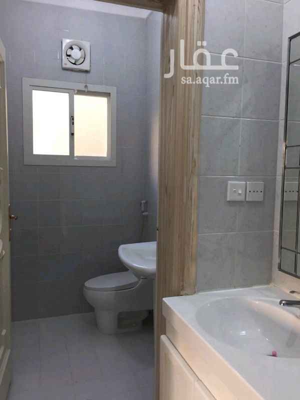1466033 للايجار شقة فخمة دوار اول
تتكون من 5غرف وصاله وغرفة شغاله ومطبخ وسيع راكب و4 حمامات
ارضيات باركيه
مطلوب 40الف
0541001095
0503834026