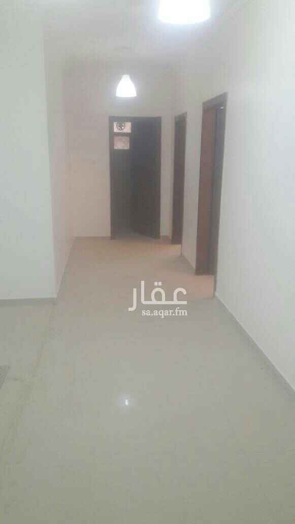 1393140 غرفتين وصالة ومجلس ومطبخوحمامين ومخزن صغير الدور الثاني...ايجار شهري1500ريال