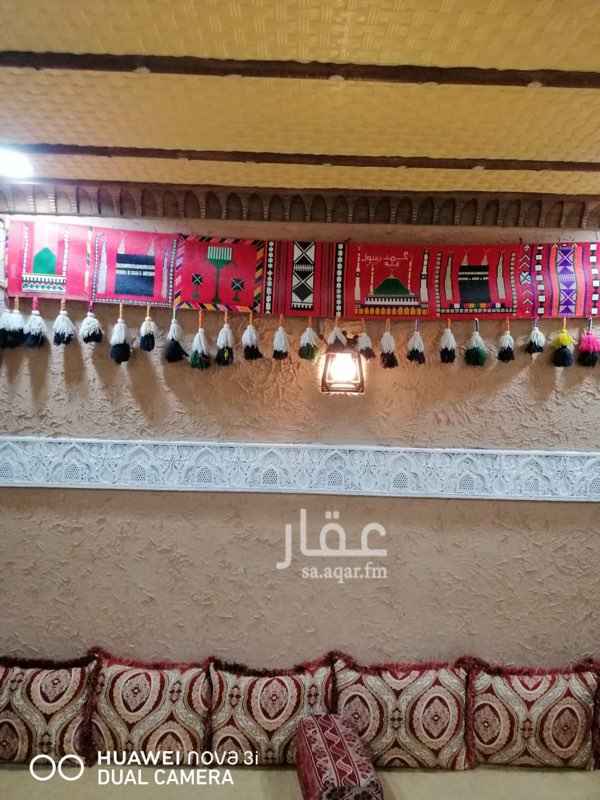 1585611 دور وشقتين شغل مرتب وبنك الرياض يقبل لي تحت ٣٠ سنه