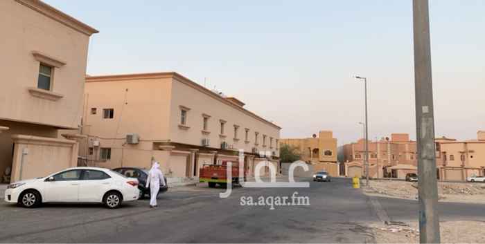 1709293 سكن عزاب بمنطقة راقية ١٠٠٠ ريال شهري شامل الماء دور اول يوجد حارس وجميع الخدمات متكاملة مطاعم +بقالة+ مغسلة،،،غير مفروشة