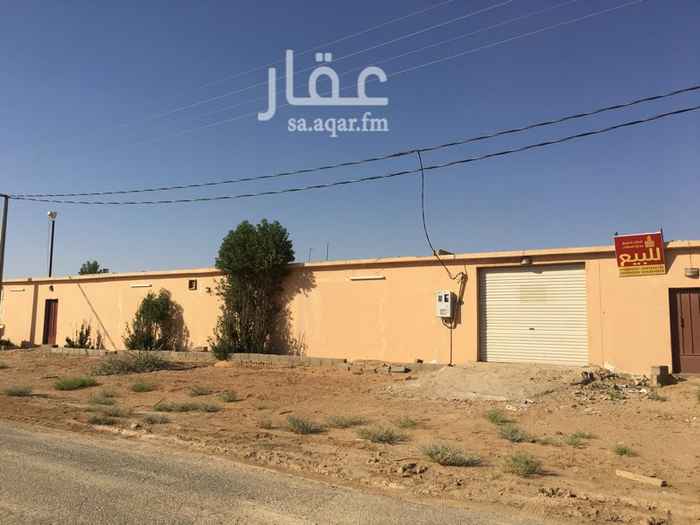 1613191 - حوش للبيع بحي جبارة شمال بريدة
- صك الكتروني والافراغ فوري
يحتوي على :
١- القسم الاول الاكبر مساحة(٦ )غرف مع دورتين مياة ومستودع وبقية الحوش الكبير.
٢- قسم خاص يحتوي على غرفتين ومطبخ ودورة مياه وحوش صغير بمدخل سيارة.
٣- قسم خاص آخر يحتوي على غرفتين ومطبخ وحمام بمدخل سيارة.
- موقعها وحدودها واطوالها:
نصف القطعه رقم ١٧٢من مخطط جبارة
يحدها شمالاً باقي القطعه بطول ١٠٠ متر
ويحدها جنوباً قطعه رقم ٢٧٦ بطول ١٠٠ متر
ويحدها شرقاً قطعه رقم ٢٧٤ بطول ٥٠ متر
ويحدها غرباً شارع عرض ١٥ متر بطول ٥٠ متر