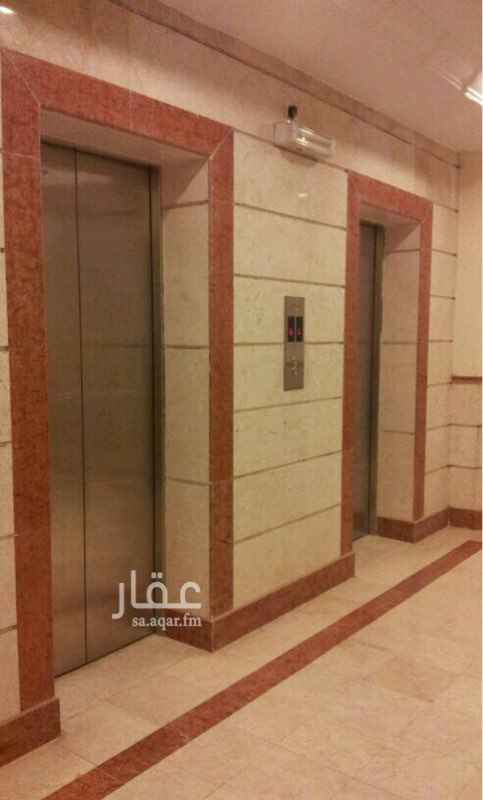 670110 شقة في حي الكعكية بمكة المكرمة ، استخدام سنة واحدة ، مؤثثة بمكيفات ومطبخ ، السعر 550,000 قابل للتفاوض
شارع ابراهيم الخليل