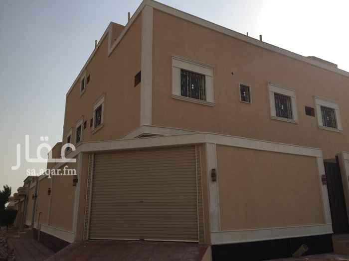 1349643 شقة دور ثاني مستعملة شبة جديدة اربع غرف وصالة
الحي مكتمل الخدمات والجيران هادين وقريب من الاسواق والمدارس
وقريب من الجسر المعلق
والله ولي التوفيق