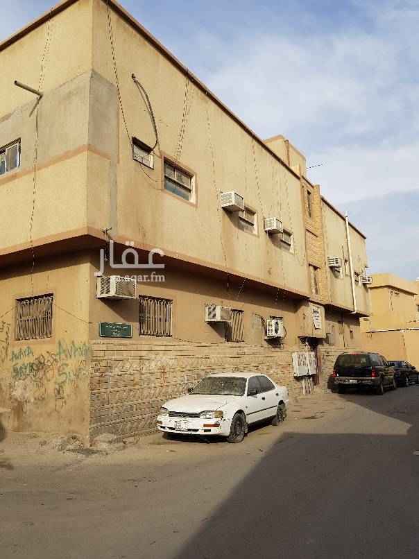 1755651 عمارة للبيع في عتيقة مساحتها ٣٩٦ متر بصك شامل على ٣ شوارع شمالي شرقي جنوبي قريبة من سوق الخضار مكونة من ٦ شقق مؤجرة بالكامل كل شقة ٤ غرف وصالة ومطبخ ٢ حمام بالإضافة إلى شقة في السطح مكونة ٢ غرفة وصالة ومطبخ ٢ حمام كل شقة بعداد كهرباء مستقل ( يوجد عداد مستقل للدينمو ) دخلها السنوي ٨٠ الف عمرها ٤٠ سنة
الدور الارضي ٣ شقق
الدور الاول ٣ شقق
السطح ١ شقة