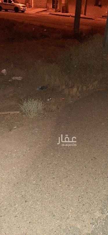 1690592 للبيع قطعتين متجاورتين بمخطط الخير مساحة كل قطعة 600م والبيع للقطعتين ارض مستويه وطيبه والكهرباء والسفلته قريب منها السوم للقطعتين 306000 الف والبيع قريب لصامل