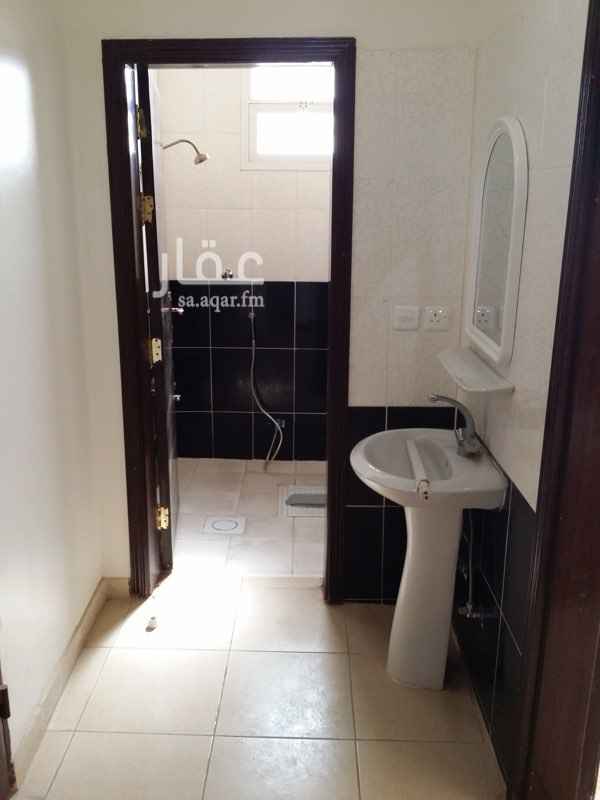 1452919 شقه عائليه في فيلا
الشقه نظيفه
قريبه من الخدمات ومن مستشفى الامام