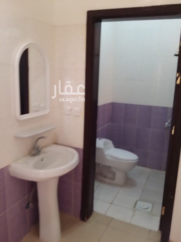 1473396 شقه عائليه
3غرف صاله 2دورات مياه
نظيفه
قريبه من الخدمات