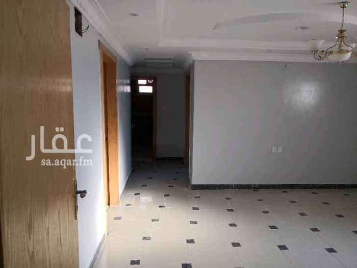 1299169 شقه اربع غرف وصالة بمدخلين منفصله و سطح خاص بجوار ابتدائية البنات ٢٠٨