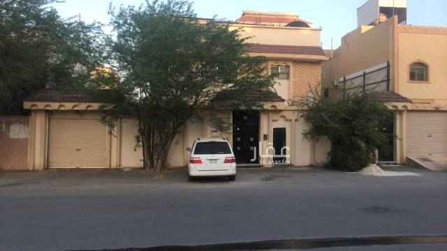 1642524 فيلا للبيع بحي بدر الشفاء مساحة ٥٠٠ م شارع ٢٠ دور ارضي وشقتين ( شقه ٣ غرف وصاله و مطبخ ودورة مياه )
وشقتين غرفتين و مطبخ وصاله
وايضا فيها غرفة سائق
قريبه من المدارس والمساجد عمر العقار ٣٧ الفله بويتها جديده من برا مجدده والدور الي تحت مرمم