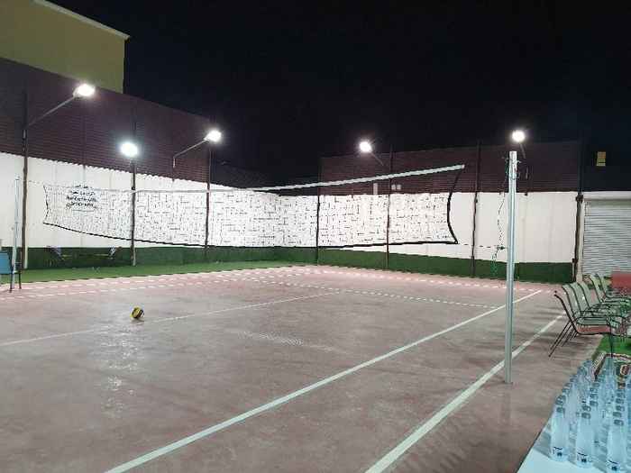 1447238 استراحة وملعب طائرة وقدم وتنس . ٣ مجالس . دورتين مياه ومطبخ.
للحجز
0504250056 واتس اب