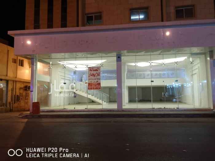 1716087 صالة مساحتها اكثر من 400 متر ميزانين (دورين)
ديكور كامل نظام الانذار والحريق مخرج طوارئ درج سلم داخل الصالة. تصلح للمفروشات او مركز حوالات او اتصالات اومعرض ملابس. بنك
الموقع قلب شارع الصناعة
